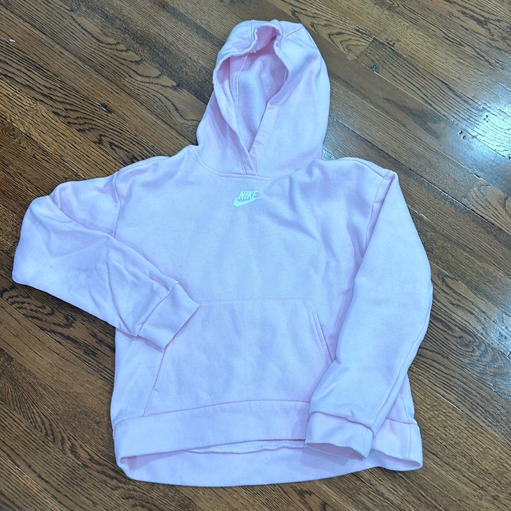Pink Nike sweatshirt No stains